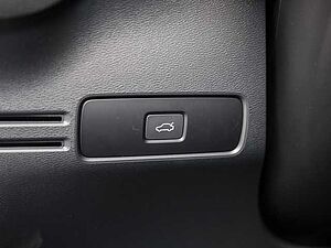 Volvo  Plus Dark 2WD B3 EU6d digitales Cockpit Memory Sitze Soundsystem HarmanKardon LE
