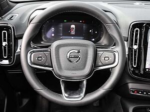 Volvo  Plus Dark 2WD B3 EU6d digitales Cockpit Memory Sitze Soundsystem HarmanKardon LE