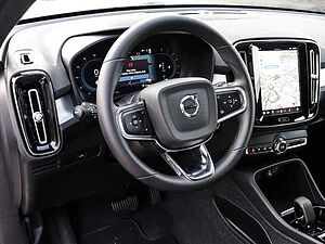 Volvo  Plus Dark 2WD B3 EU6d digitales Cockpit Memory Sitze Soundsystem HarmanKardon LE