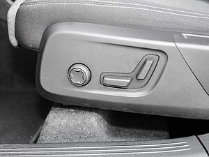 Volvo  Plus Dark 2WD B3 EU6d digitales Cockpit Memory Sitze Soundsystem HarmanKardon LE