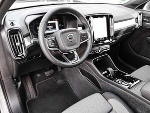 Volvo  Plus Dark 2WD B3 EU6d digitales Cockpit Memory Sitze Soundsystem HarmanKardon LE