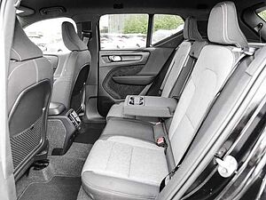 Volvo  Plus Dark 2WD B3 EU6d digitales Cockpit Memory Sitze Soundsystem HarmanKardon LE