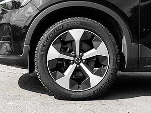 Volvo  Plus Dark 2WD B3 EU6d digitales Cockpit Memory Sitze Soundsystem HarmanKardon LE