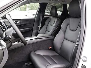 Volvo  Ultimate Dark AWD B4 Diesel EU6d Allrad HUD AD StandHZG digitales Cockpit Memory