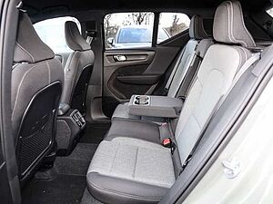 Volvo  Plus Dark 2WD B3 EU6d digitales Cockpit Memory Sitze Soundsystem HarmanKardon LE