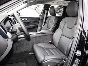 Volvo  Ultimate Dark 2WD B4 Diesel EU6d HUD AD digitales Cockpit Memory Sitze Soundsyst