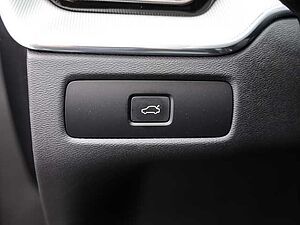 Volvo  Ultimate Dark 2WD B4 Diesel EU6d HUD AD digitales Cockpit Memory Sitze Soundsyst