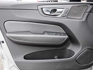 Volvo  Ultimate Dark AWD B5 Benzin EU6d Allrad HUD StandHZG Leder digitales Cockpit Mem