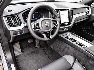 Volvo  Ultimate Dark AWD B5 Benzin EU6d Allrad HUD StandHZG Leder digitales Cockpit Mem