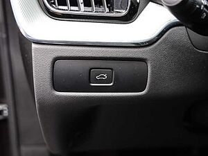 Volvo  Plus Dark 2WD B4 Diesel EU6d digitales Cockpit Memory Sitze Soundsystem HarmanKa