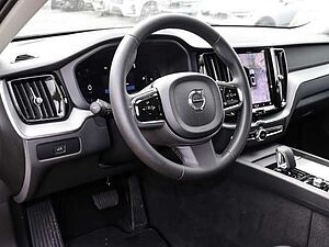 Volvo  Ultimate Dark 2WD B4 Diesel EU6d HUD AD digitales Cockpit Memory Sitze Soundsyst