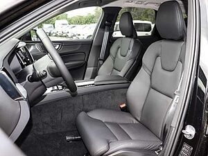 Volvo  Ultimate Dark 2WD B4 Diesel EU6d HUD AD digitales Cockpit Memory Sitze Soundsyst