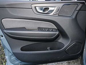 Volvo  Plus Dark AWD B5 Benzin EU6d Allrad Leder digitales Cockpit Memory Sitze Soundsy