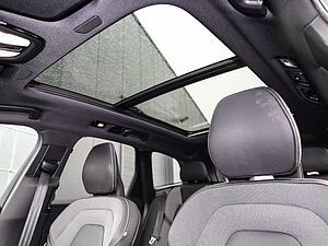 Volvo  Ultimate Dark AWD B5 Benzin EU6d Allrad HUD StandHZG Leder digitales Cockpit Mem