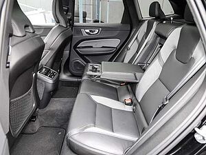 Volvo  Ultimate Dark AWD B5 Benzin EU6d Allrad HUD StandHZG Leder digitales Cockpit Mem
