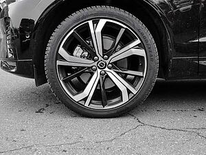 Volvo  Ultimate Dark AWD B5 Benzin EU6d Allrad HUD StandHZG Leder digitales Cockpit Mem