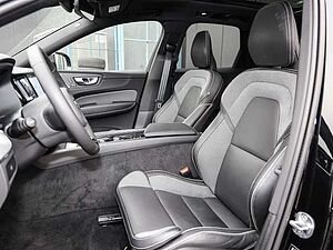 Volvo  Ultimate Dark AWD B5 Benzin EU6d Allrad HUD StandHZG Leder digitales Cockpit Mem