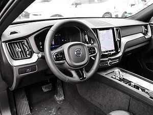 Volvo  Plus Dark AWD B5 Benzin EU6d Allrad Leder digitales Cockpit Memory Sitze Soundsy