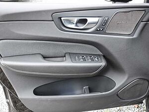 Volvo  Plus Dark AWD B5 Benzin EU6d Allrad Leder digitales Cockpit Memory Sitze Soundsy