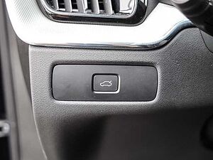Volvo  Plus Dark AWD B5 Benzin EU6d Allrad Leder digitales Cockpit Memory Sitze Soundsy