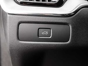 Volvo  Ultimate Dark AWD B4 Diesel EU6d Allrad HUD AD StandHZG digitales Cockpit Memory