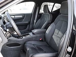 Volvo  Plus Dark 2WD B4 EU6d digitales Cockpit Memory Sitze Soundsystem HarmanKardon 36