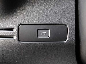 Volvo  Plus Dark 2WD B4 EU6d digitales Cockpit Memory Sitze Soundsystem HarmanKardon 36