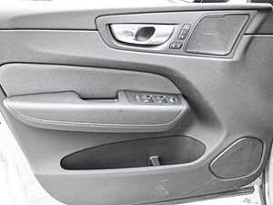 Volvo  Ultimate Dark AWD B5 Benzin EU6d Allrad HUD StandHZG Leder digitales Cockpit Mem