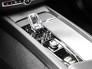 Volvo  Ultimate Dark AWD B5 Benzin EU6d Allrad HUD StandHZG Leder digitales Cockpit Mem