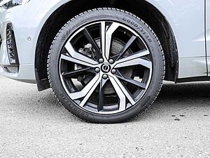 Volvo  Ultimate Dark AWD B5 Benzin EU6d Allrad HUD StandHZG Leder digitales Cockpit Mem