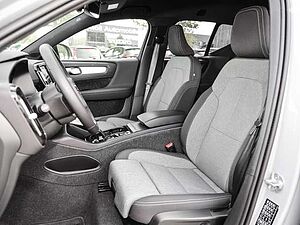Volvo  Plus Dark 2WD B3 EU6d digitales Cockpit Memory Sitze Soundsystem HarmanKardon LE