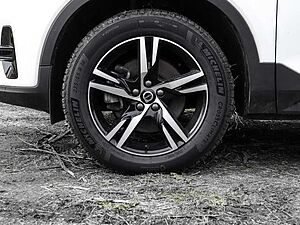 Volvo  Plus Dark 2WD B3 EU6d digitales Cockpit Memory Sitze Soundsystem HarmanKardon LE