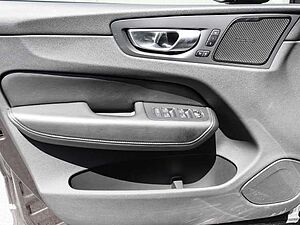 Volvo  Plus Dark AWD B4 Diesel EU6d Allrad digitales Cockpit Memory Sitze Soundsystem