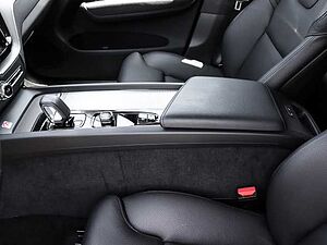 Volvo  Plus Dark AWD B4 Diesel EU6d Allrad digitales Cockpit Memory Sitze Soundsystem