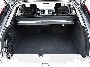 Volvo  Plus Dark AWD B4 Diesel EU6d Allrad digitales Cockpit Memory Sitze Soundsystem