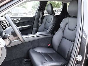 Volvo  Plus Dark AWD B4 Diesel EU6d Allrad digitales Cockpit Memory Sitze Soundsystem