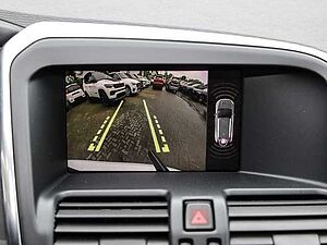 Volvo  Summum AWD D4 DPF LEDER AHK Allrad StandHZG Navi digitales Cockpit Memory Sitze