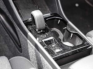 Volvo  Plus Dark Recharge Plug-In Hybrid 2WD T4 Twin Engine EU6d StandHZG Navi digitale