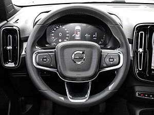 Volvo  Plus Dark Recharge Plug-In Hybrid 2WD T4 Twin Engine EU6d StandHZG Navi digitale
