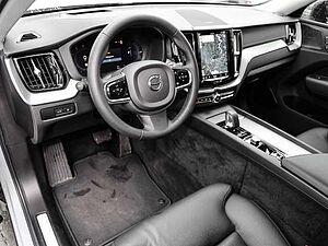 Volvo  Ultimate Dark Recharge Plug-In Hybrid AWD T8 Twin Engine EU6d Allrad HUD StandHZ