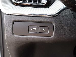 Volvo  Ultimate Dark Recharge Plug-In Hybrid AWD T8 Twin Engine EU6d Allrad HUD StandHZ