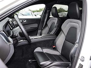 Volvo  Ultimate Dark Recharge Plug-In Hybrid AWD T8 Twin Engine EU6d Allrad HUD StandHZ