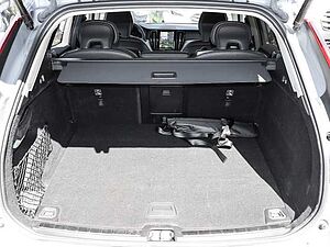 Volvo  Ultimate Dark Recharge Plug-In Hybrid AWD T8 Twin Engine EU6d Allrad HUD StandHZ