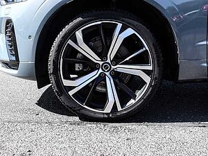 Volvo  Ultimate Dark Recharge Plug-In Hybrid AWD T8 Twin Engine EU6d Allrad HUD StandHZ