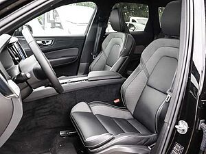 Volvo  Ultimate Dark Recharge Plug-In Hybrid AWD T8 Twin Engine EU6d Allrad HUD StandHZ