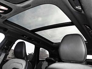 Volvo  Ultimate Dark Recharge Plug-In Hybrid AWD T8 Twin Engine EU6d Allrad HUD StandHZ