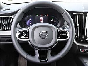 Volvo  Ultimate Dark Recharge Plug-In Hybrid AWD T8 Twin Engine EU6d Allrad HUD StandHZ