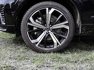 Volvo  Ultimate Dark Recharge Plug-In Hybrid AWD T8 Twin Engine EU6d Allrad HUD StandHZ