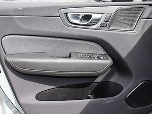 Volvo  Ultimate Dark Recharge Plug-In Hybrid AWD T8 Twin Engine EU6d Allrad HUD StandHZ