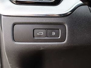 Volvo  Ultimate Dark Recharge Plug-In Hybrid AWD T8 Twin Engine EU6d Allrad HUD StandHZ
